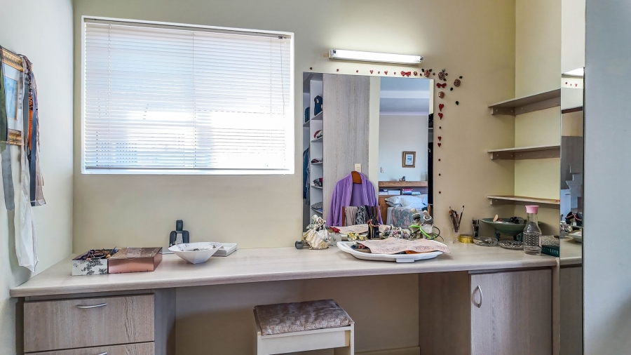 3 Bedroom Property for Sale in Stilbaai Wes Western Cape